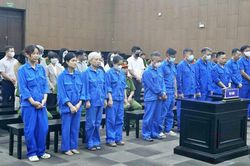 Xét xử cựu Thứ trưởng nhận hối lộ: 'Không chi tiền, hồ sơ của doanh nghiệp sẽ bị ngâm đến 2 năm'