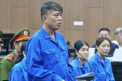 Cựu Thứ trưởng Nguyễn Bá Hoan nhận khuyết điểm 'không quyết liệt ngăn cấp dưới nhận tiền'