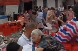 Sập tường trong tiệc mừng con đỗ đại học, 5 người tử vong, 17 người bị thương
