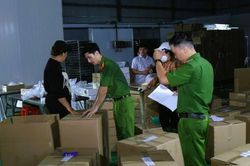 Bắt giám đốc Trần Lê Foods vì sản xuất thịt khô bò giả, thu giữ 2 tấn thành phẩm