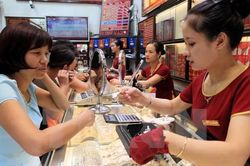 Giá vàng hôm nay 19/8: Vàng SJC lùi về vùng 140 triệu đồng/lượng