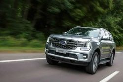 Ford Everest bỏ xa đối thủ, thống trị phân khúc SUV 7 chỗ