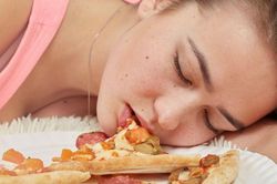 Đừng ăn sáng theo 3 cách này nếu không muốn cả buổi sáng uể oải