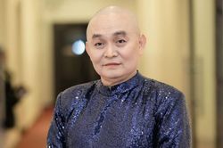 Bình yên sau ánh hào quang của Xuân Hinh
