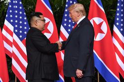 Tổng thống Mỹ thúc đẩy cuộc gặp với Lãnh đạo Triều Tiên trong năm nay