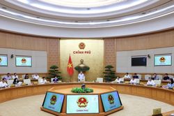 Thủ tướng yêu cầu hoàn thiện 12 dự án luật, tháo gỡ điểm nghẽn cho đầu tư, kinh doanh