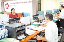 Lắng nghe Nh&acirc;n d&acirc;n, x&acirc;y dựng ch&iacute;nh quyền phục vụ tốt hơn