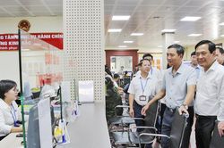Bắc Ninh: Chủ tịch HĐND tỉnh Nguyễn Việt Oanh gi&aacute;m s&aacute;t thực hiện Nghị quyết số 57 tại phường Kinh Bắc