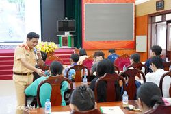 Xây dựng ý thức tuân thủ pháp luật về giao thông