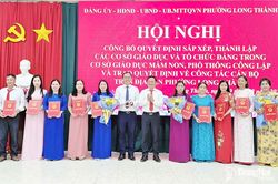 C&aacute;c địa phương tổ chức c&ocirc;ng bố quyết định sắp xếp cơ sở gi&aacute;o dục c&ocirc;ng lập