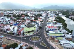 Kỷ niệm 81 năm Cách mạng Tháng Tám thành công (19-8-1945 - 19-8-2026): Bước chuyển mình mạnh mẽ ở Vạn Ninh
