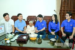 Tổ chức “Bữa cơm tri ân” người có công với cách mạng tại xã Quỳnh Lưu