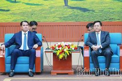 Ph&uacute; Thọ - B&ograve; Kẹo tăng cường hợp t&aacute;c, vun đắp t&igrave;nh hữu nghị Việt - L&agrave;o