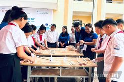 Ngày hội 'Bình dân học vụ số' tại xã biên giới Tuyên Lâm