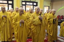 Ban Thường trực Ban Trị sự GHPGVN TP.HCM thăm trường hạ chùa Vĩnh Nghiêm