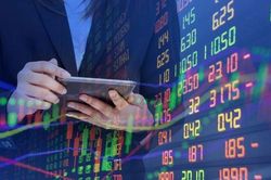 Khối ngoại bán ròng 685 tỷ đồng, chờ động thái mới trước mốc FTSE Russell công bố danh mục