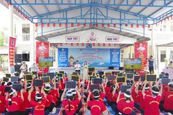 Bồi đắp tình yêu biển, đảo từ thế hệ trẻ