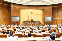 Hợp nhất hai luật: Ph&acirc;n quyền mạnh hơn, nhưng phải kiểm so&aacute;t hiệu quả từng đồng vốn c&ocirc;ng