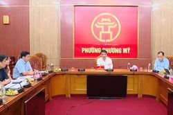 Nhận diện r&otilde; hạn chế để n&acirc;ng cao chất lượng c&aacute;n bộ