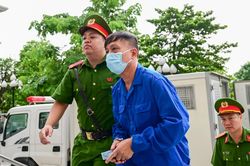 Xét xử cựu Thứ trưởng Nguyễn Bá Hoan cùng đồng phạm