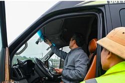 Quy định mới về lắp gi&aacute;m s&aacute;t h&agrave;nh tr&igrave;nh v&agrave; camera tr&ecirc;n xe