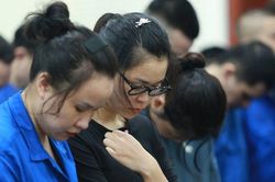 Trong 4 ng&agrave;y, người đ&agrave;n &ocirc;ng 68 tuổi mất hơn 41 tỷ đồng v&igrave; gi&uacute;p 'bạn g&aacute;i xinh đẹp' l&agrave;m nhiệm vụ