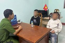 Hai anh em 12 v&agrave; 13 tuổi tự &yacute; lấy xe m&aacute;y, đi h&agrave;ng trăm c&acirc;y số t&igrave;m b&agrave; ngoại