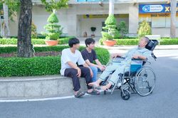 Hôn mê sâu, người phụ nữ Campuchia sang Việt Nam tìm cơ hội sống cuối cùng