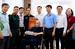Phường Kiến Hưng tri ân lão thành cách mạng nhân dịp Quốc khánh 2 - 9