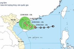 Áp thấp nhiệt đới tiếp tục mạnh thêm, gây sóng to, gió lớn trên Vịnh Bắc Bộ