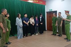 Đóng giả bác sĩ, dọa có bệnh để 'dụ' chị em đi chăm sóc 'vùng kín'