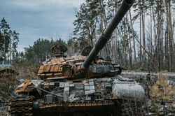 Ukraine đem xe tăng T-72 Nga làm quà tặng khắp châu Âu