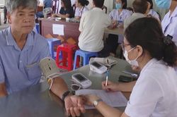 Sở Y tế TPHCM yêu cầu 81 phường, xã rà soát dữ liệu khám sức khỏe