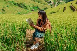 Nhiều người thực sự đi du lịch để t&igrave;m một nơi đọc s&aacute;ch