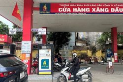 Giá xăng dầu tăng trở lại, dầu diesel tăng hơn 1.300 đồng/lít
