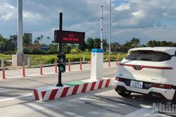 Cục Đường bộ Việt Nam đề nghị rà soát việc thu phí ví điện tử liên kết tài khoản giao thông