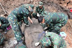 Quy tập thêm 14 bộ hài cốt liệt sĩ tại Công viên Lê Thị Riêng