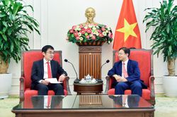 Việt Nam mong muốn ERIA chia sẻ kinh nghiệm v&agrave; tư vấn ch&iacute;nh s&aacute;ch