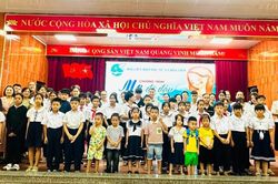 Tiếp sức cho học sinh c&oacute; ho&agrave;n cảnh kh&oacute; khăn đến trường