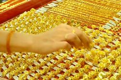 Giá vàng chiều 20-8 giảm nhẹ so với buổi sáng