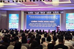 Hơn 1.000 cán bộ, giáo viên Phú Thọ tập huấn an toàn trường học