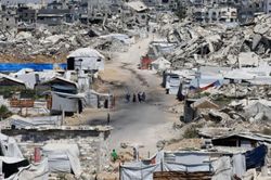 Mỹ rót hơn 200 triệu USD 'cứu nguy' Gaza, thách thức còn ở phía trước