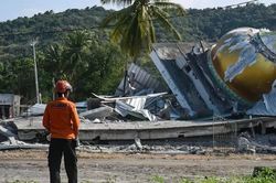 Indonesia sau động đất: 3.002 dư chấn dồn dập, gần 60.000 người sơ tán