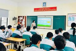 Ninh B&igrave;nh: Học sinh lớp 1, 9 v&agrave; 12 tựu trường từ ng&agrave;y 27/8