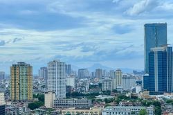 Thị trường bất động sản trầm lắng, môi giới phải 'thắt lưng buộc bụng'