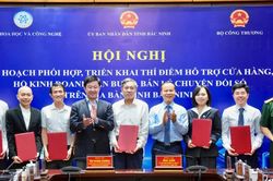 Bắc Ninh ti&ecirc;n phong 'phủ s&oacute;ng' c&ocirc;ng nghệ số: Trợ lực to&agrave;n diện cho hơn 100.000 hộ kinh doanh