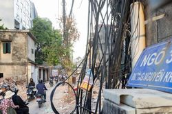 Hà Nội: Chạy đua thông tuyến ngõ 'đau khổ' 381 Nguyễn Khang