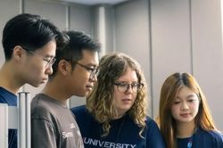 H&agrave; Nội lựa chọn 12 cơ sở đại học dẫn dắt