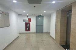 Muốn chuyển nhà vì hàng xóm 'nặng mùi'