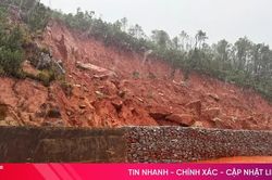 Cảnh báo nguy cơ cao sạt lở trên tuyến đường ven biển Hà Tĩnh